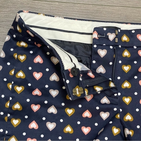 J Crew Women's Dark Navy Blue Heart Print 3" Chino Shorts Size 0. - Picture 7 of 8